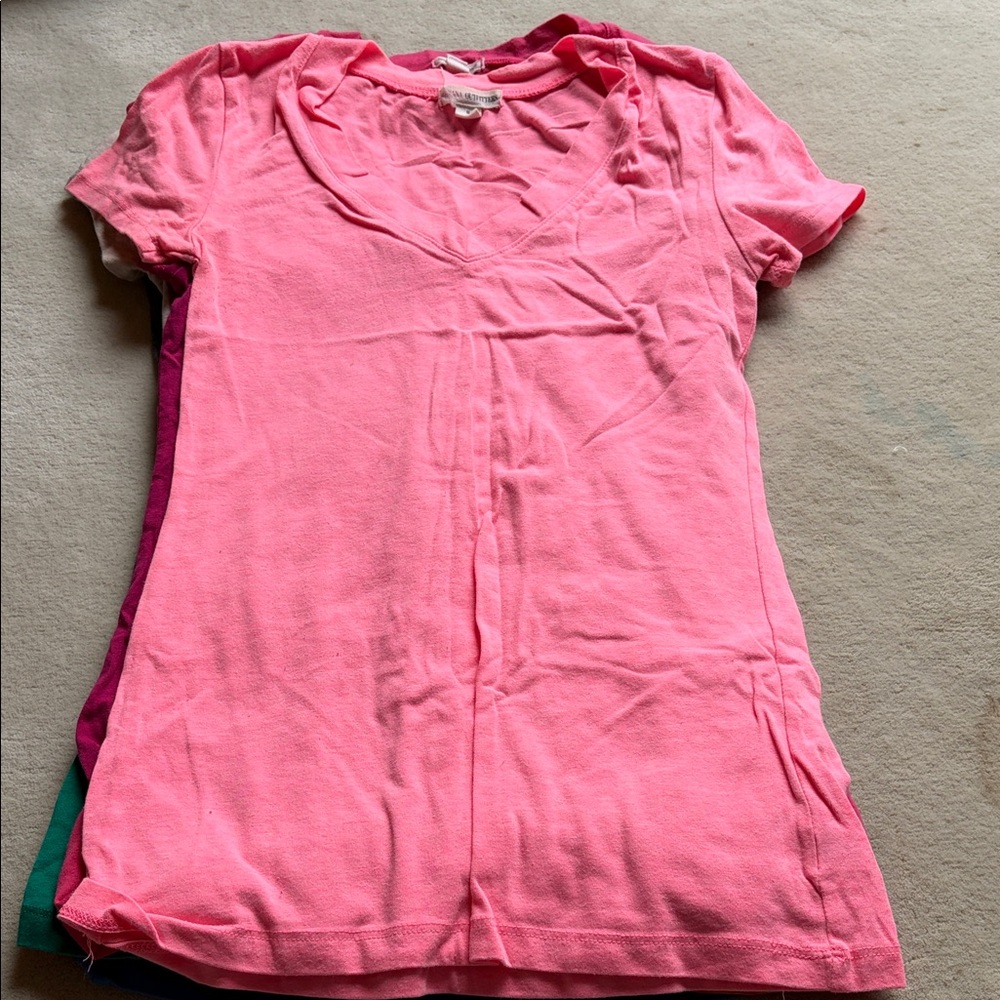 Zenana Outfitters Pink V neck Short Sleeve Tee longer length